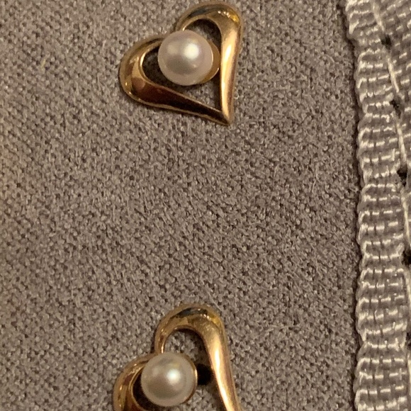 10 k gold pearl studs - Picture 1 of 5